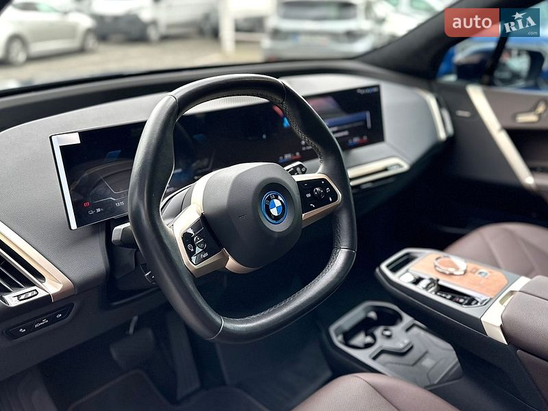 Фото BMW iX з оголошення AUTO.RIA