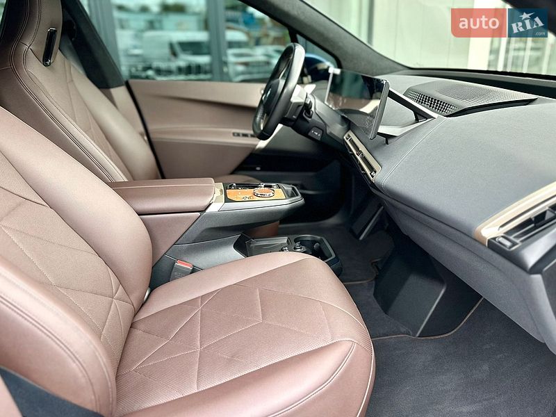 Фото BMW iX з оголошення AUTO.RIA