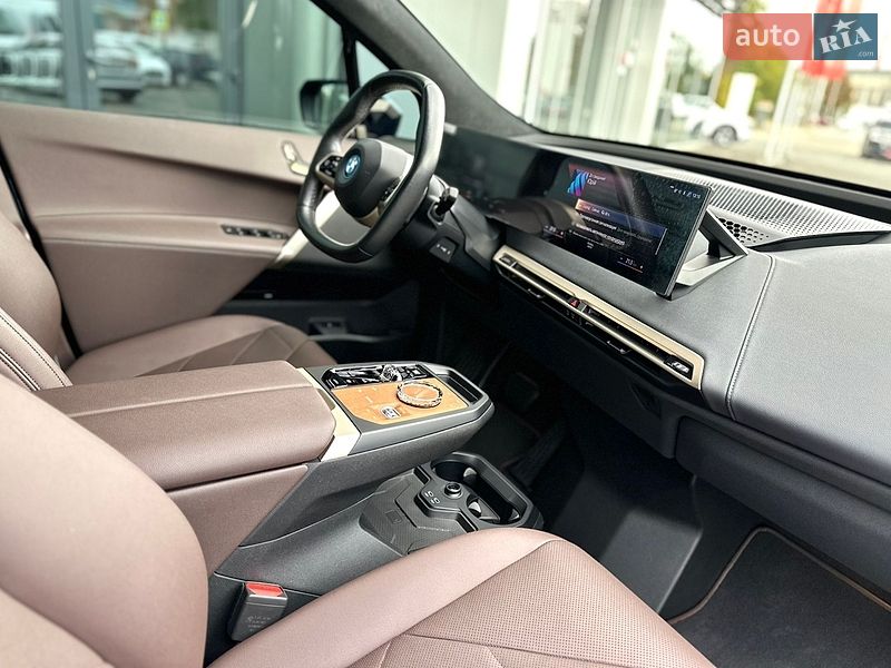 Фото BMW iX з оголошення AUTO.RIA