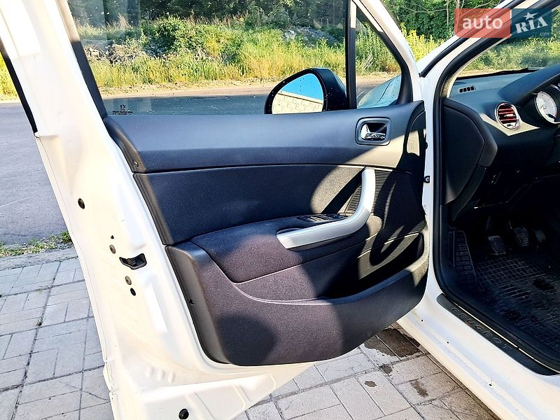 Фото Peugeot 308 з оголошення AUTO.RIA