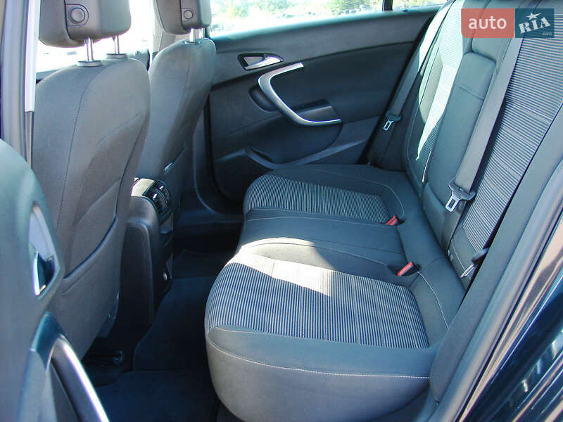 Фото Opel Insignia з оголошення AUTO.RIA