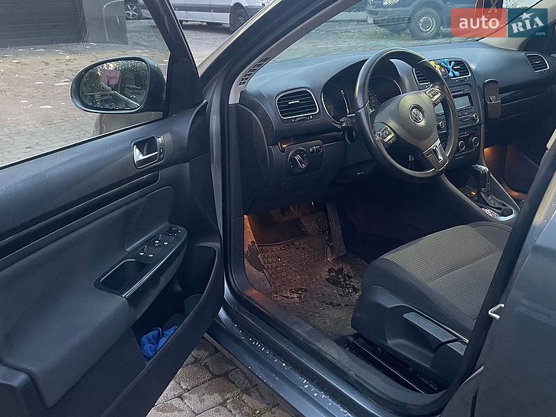 Фото Volkswagen Golf з оголошення AUTO.RIA