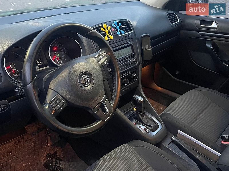 Фото Volkswagen Golf з оголошення AUTO.RIA