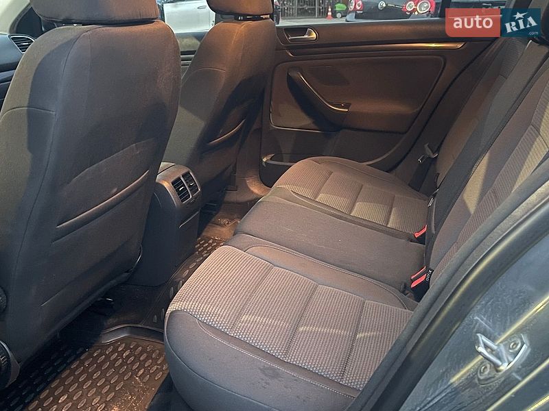Фото Volkswagen Golf з оголошення AUTO.RIA
