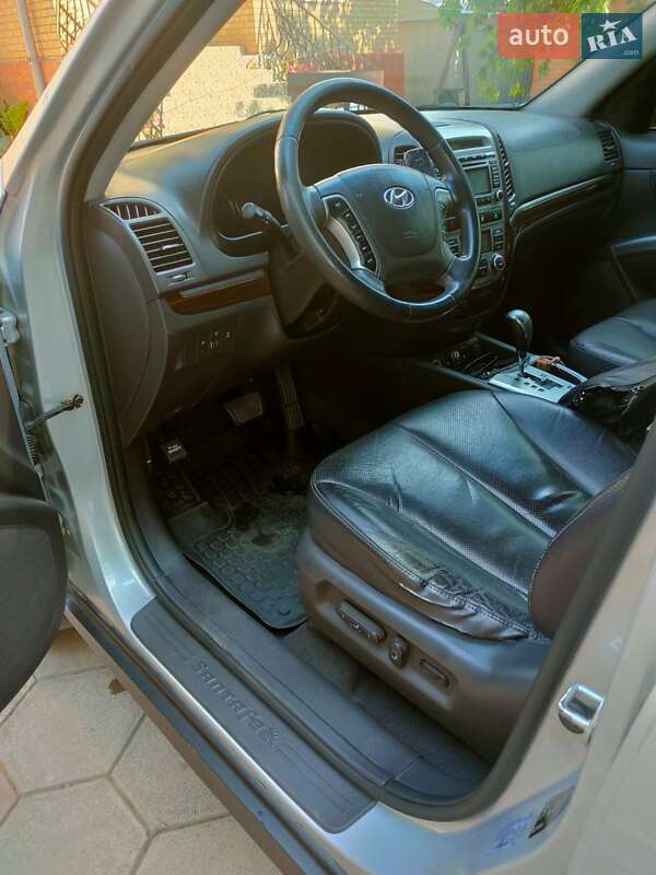 Фото Hyundai Santa FE з оголошення AUTO.RIA
