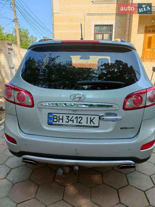 Фото Hyundai Santa FE з оголошення AUTO.RIA