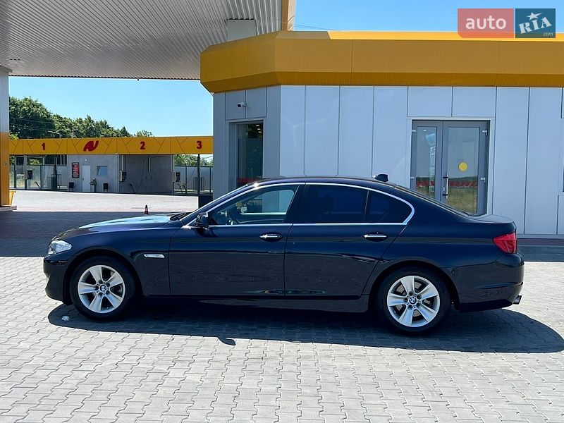 Фото BMW 5 Series з оголошення AUTO.RIA