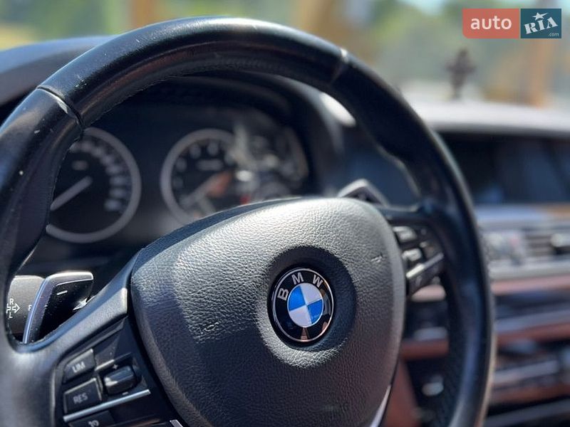 Фото BMW 5 Series з оголошення AUTO.RIA