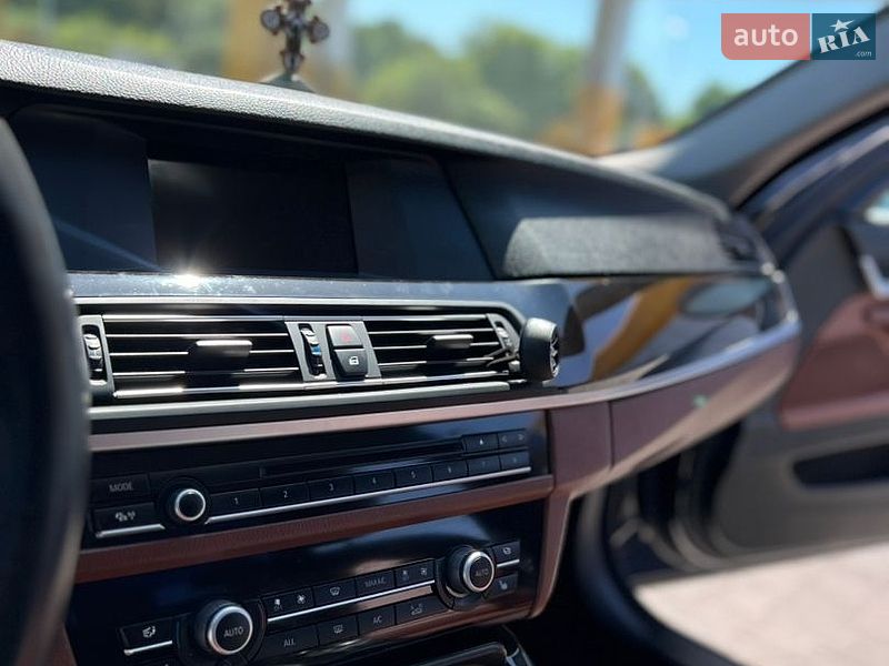 Фото BMW 5 Series з оголошення AUTO.RIA