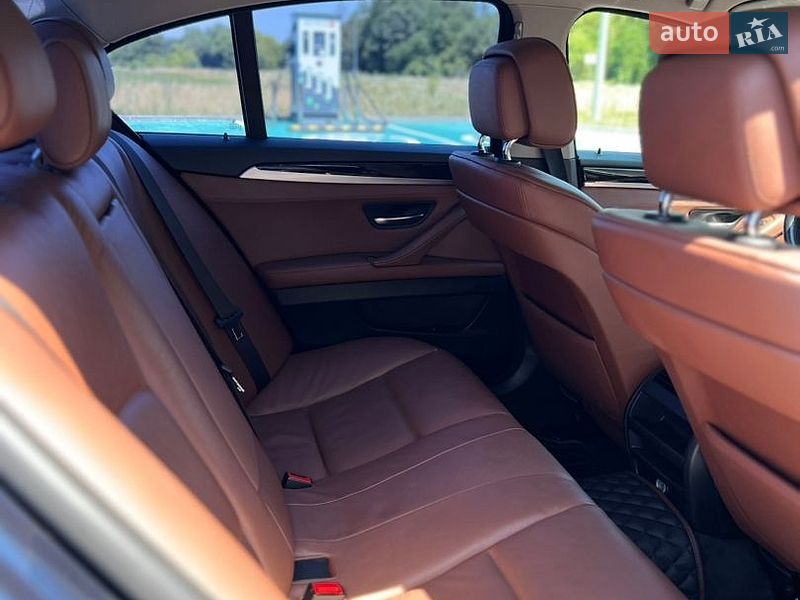 Фото BMW 5 Series з оголошення AUTO.RIA