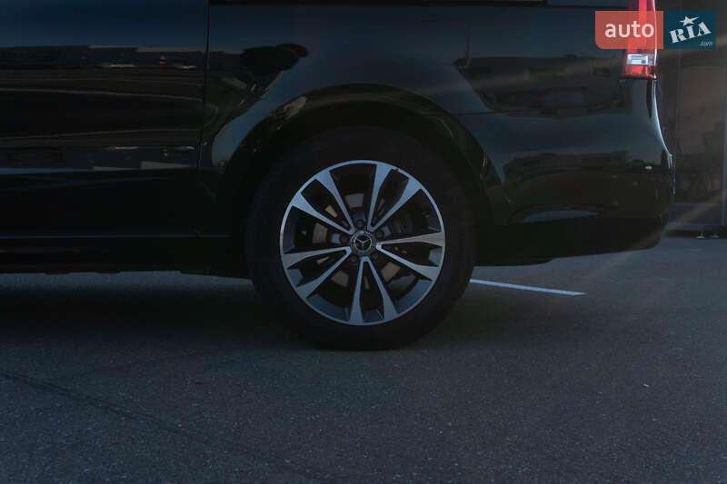 Фото Mercedes-Benz EQV з оголошення AUTO.RIA