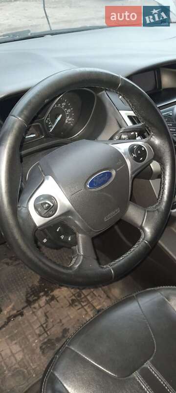 Фото Ford Focus з оголошення AUTO.RIA