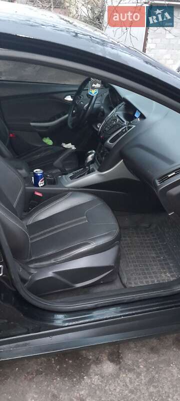 Фото Ford Focus з оголошення AUTO.RIA