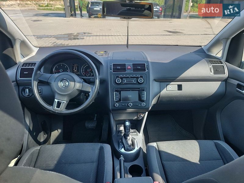 Фото Volkswagen Touran з оголошення AUTO.RIA