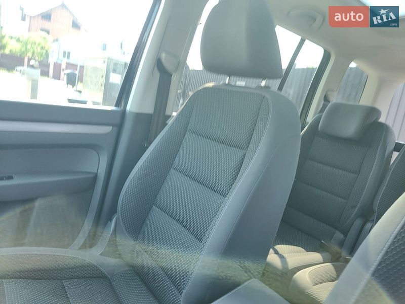Фото Volkswagen Touran з оголошення AUTO.RIA