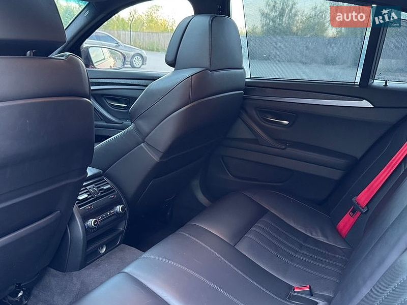 Фото BMW 5 Series з оголошення AUTO.RIA