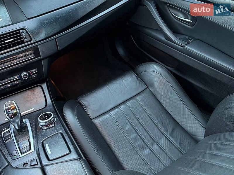 Фото BMW 5 Series з оголошення AUTO.RIA