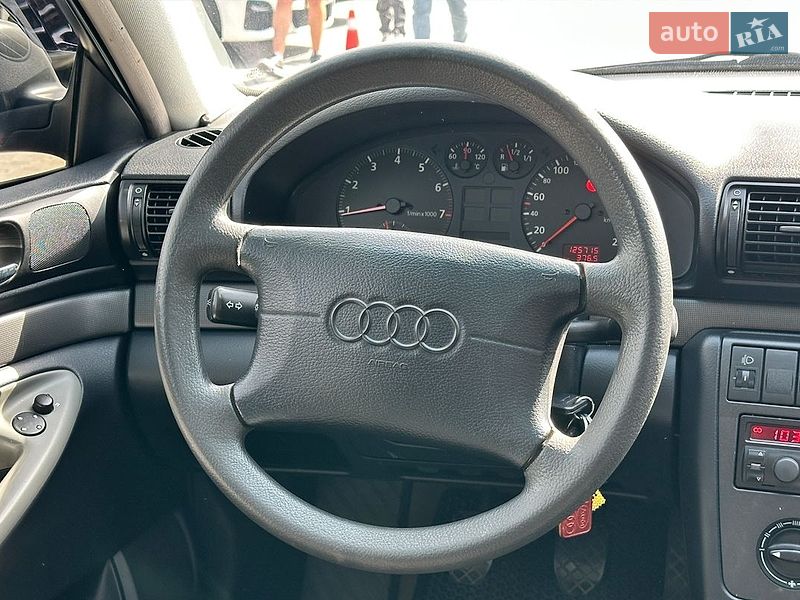 Фото Audi A4 з оголошення AUTO.RIA