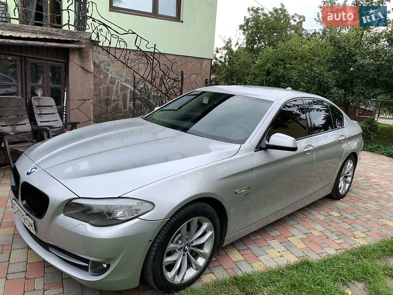Фото BMW 5 Series з оголошення AUTO.RIA