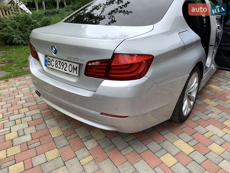 Фото BMW 5 Series з оголошення AUTO.RIA