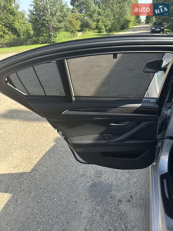Фото BMW 5 Series з оголошення AUTO.RIA