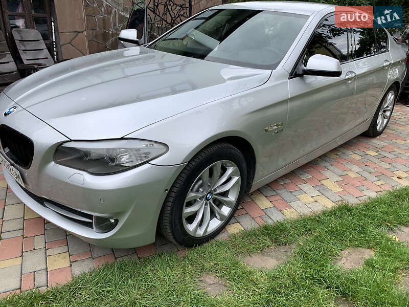Фото BMW 5 Series з оголошення AUTO.RIA