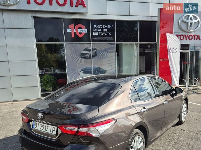 Фото Toyota Camry з оголошення AUTO.RIA