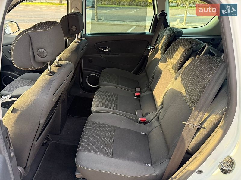 Фото Renault Grand Scenic з оголошення AUTO.RIA