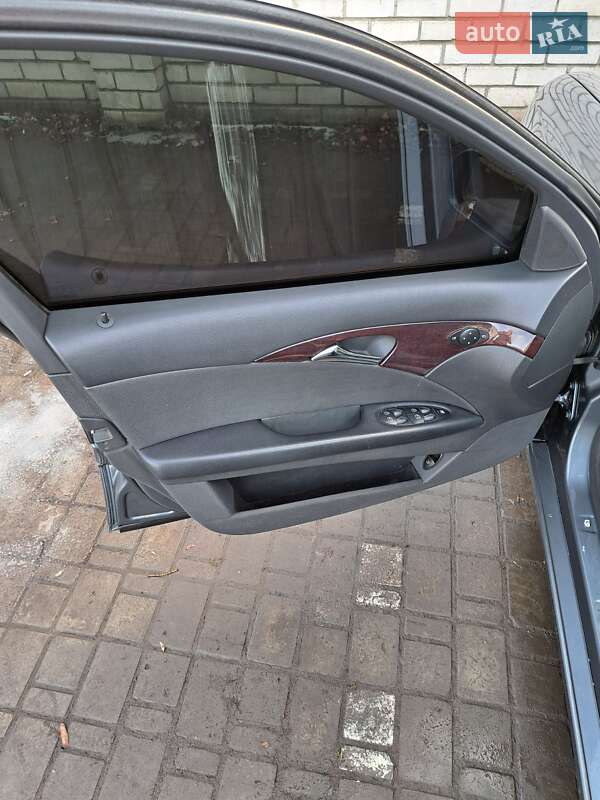 Фото Mercedes-Benz E-Class з оголошення AUTO.RIA