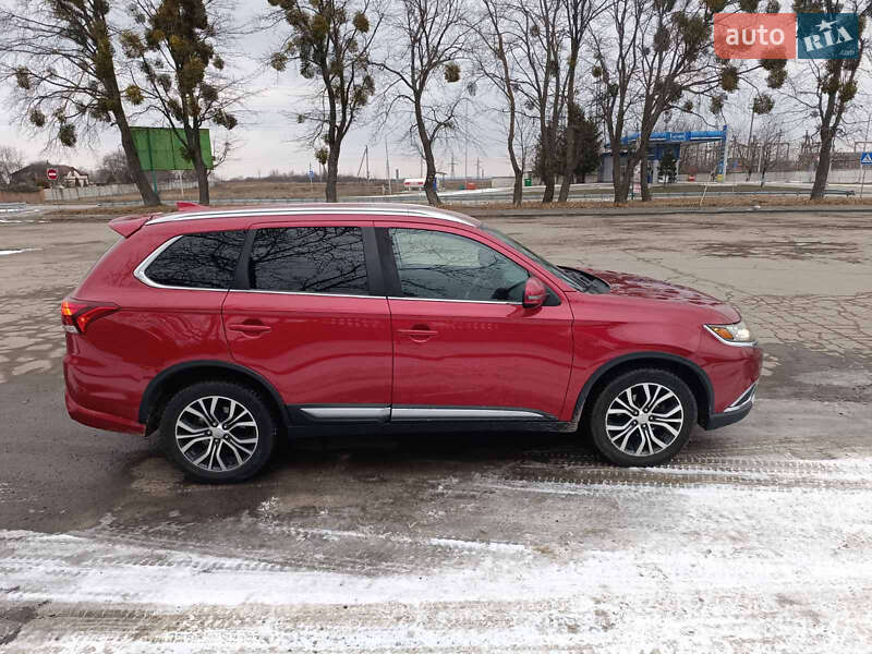 Фото Mitsubishi Outlander з оголошення AUTO.RIA