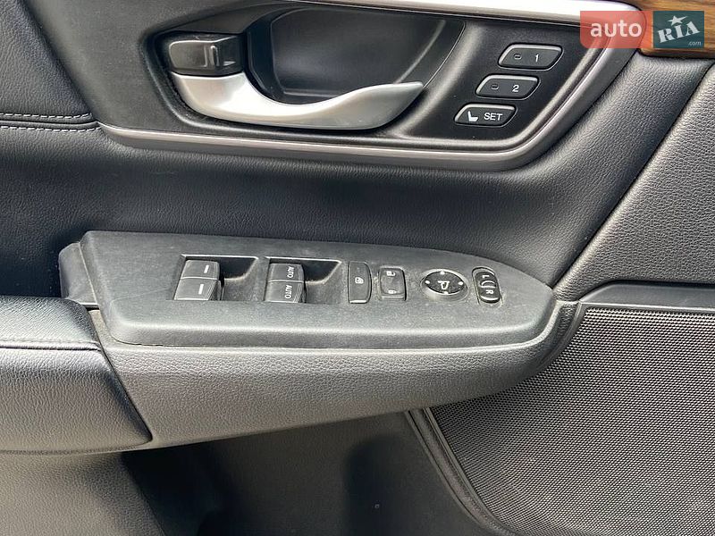 Фото Honda CR-V з оголошення AUTO.RIA