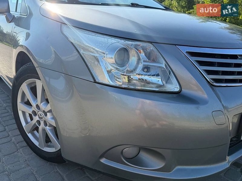 Фото Toyota Avensis з оголошення AUTO.RIA