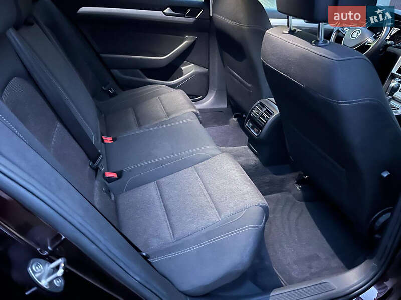 Фото Volkswagen Passat з оголошення AUTO.RIA