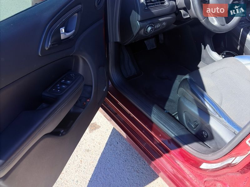 Фото Chrysler 200 з оголошення AUTO.RIA