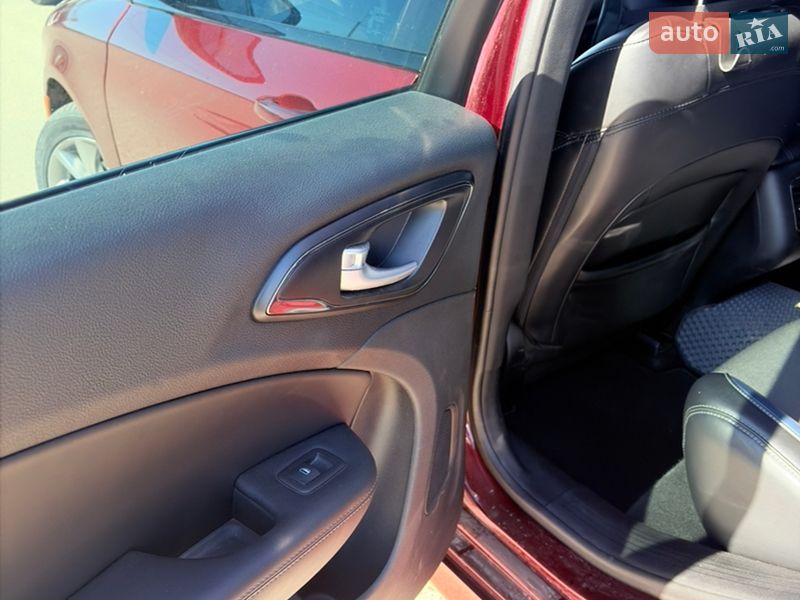 Фото Chrysler 200 з оголошення AUTO.RIA
