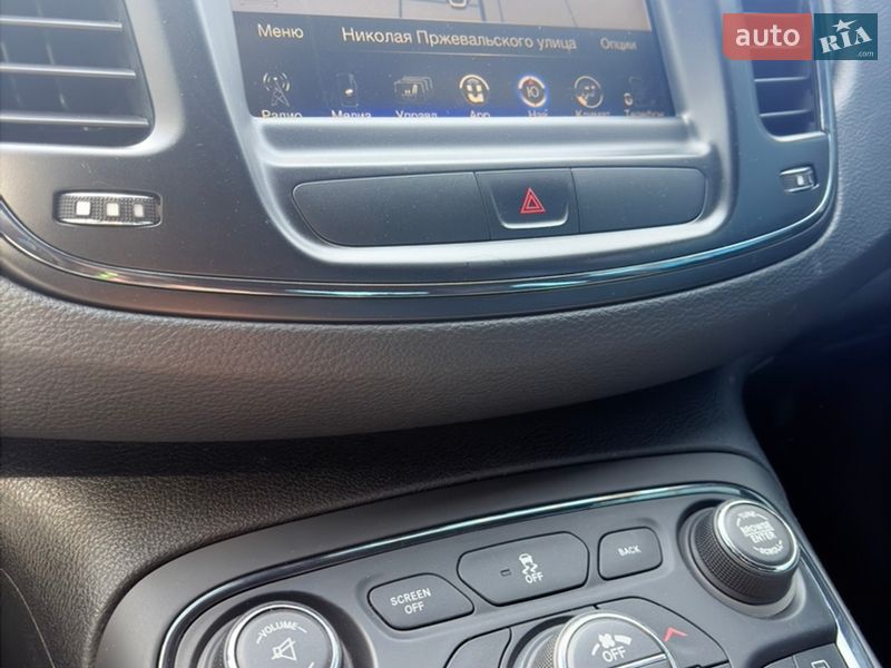 Фото Chrysler 200 з оголошення AUTO.RIA