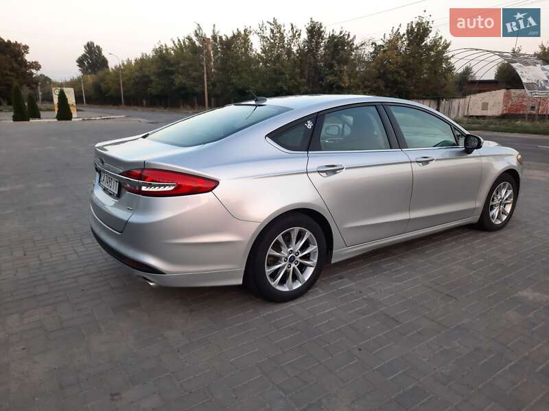 Фото Ford Fusion з оголошення AUTO.RIA