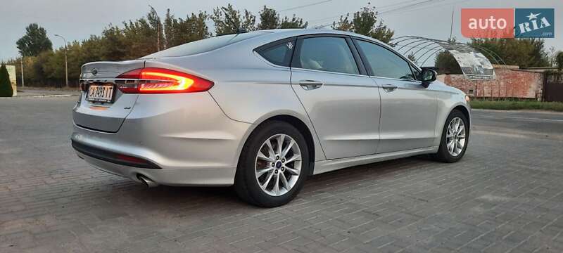 Фото Ford Fusion з оголошення AUTO.RIA