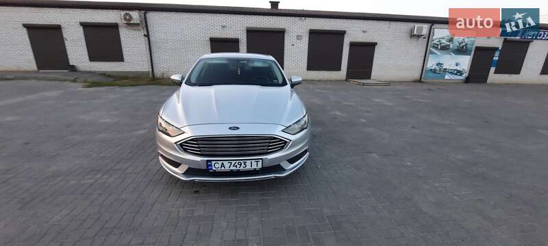 Фото Ford Fusion з оголошення AUTO.RIA