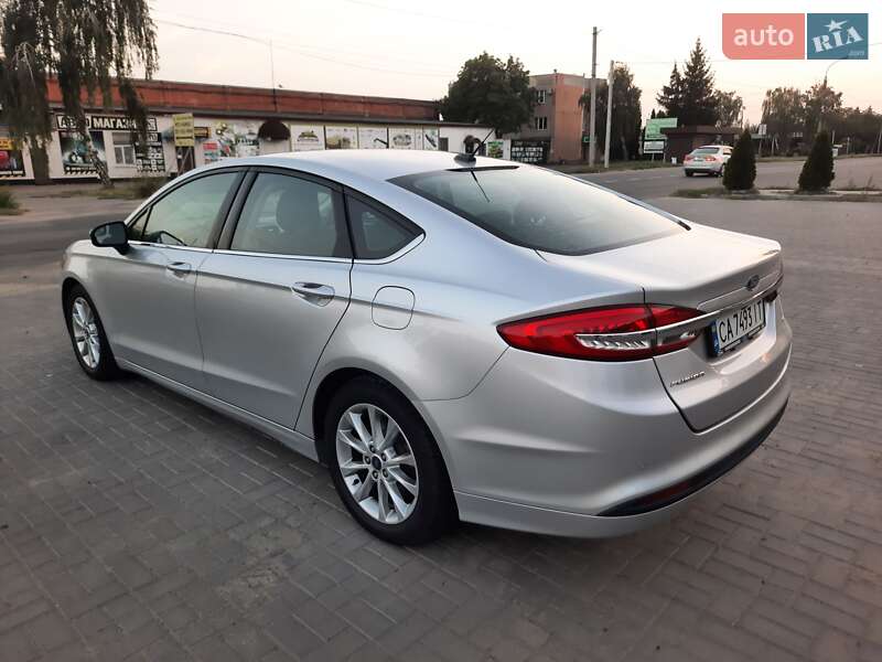 Фото Ford Fusion з оголошення AUTO.RIA