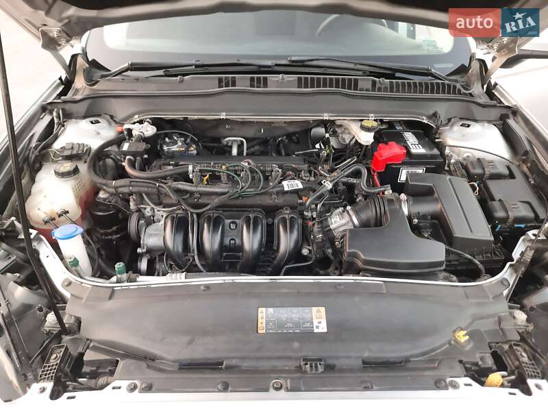 Фото Ford Fusion з оголошення AUTO.RIA