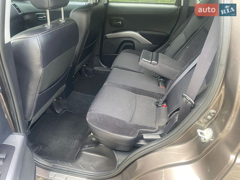 Фото Mitsubishi Outlander з оголошення AUTO.RIA