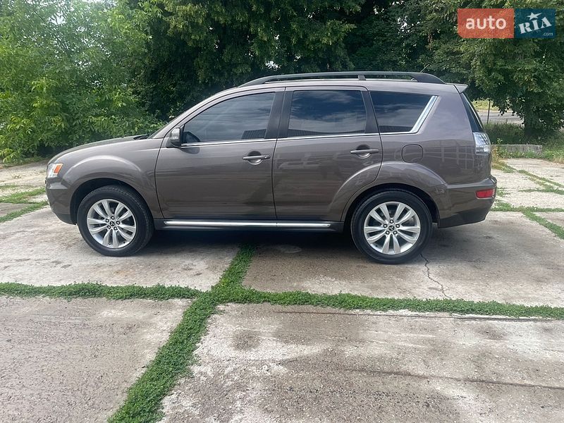 Фото Mitsubishi Outlander з оголошення AUTO.RIA