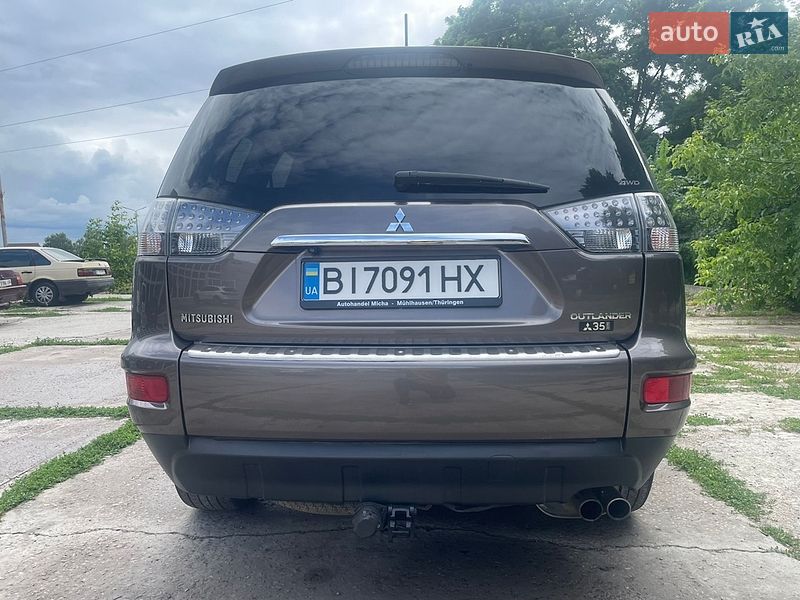 Фото Mitsubishi Outlander з оголошення AUTO.RIA