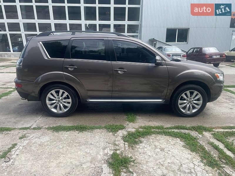 Фото Mitsubishi Outlander з оголошення AUTO.RIA
