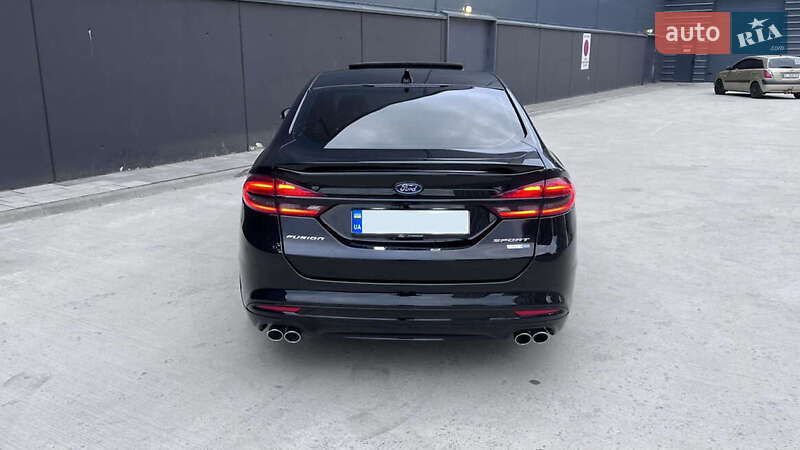 Фото Ford Fusion з оголошення AUTO.RIA