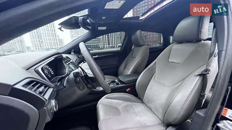 Фото Ford Fusion з оголошення AUTO.RIA
