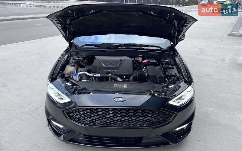 Фото Ford Fusion з оголошення AUTO.RIA
