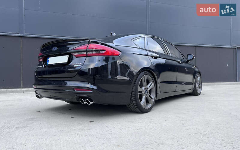 Фото Ford Fusion з оголошення AUTO.RIA