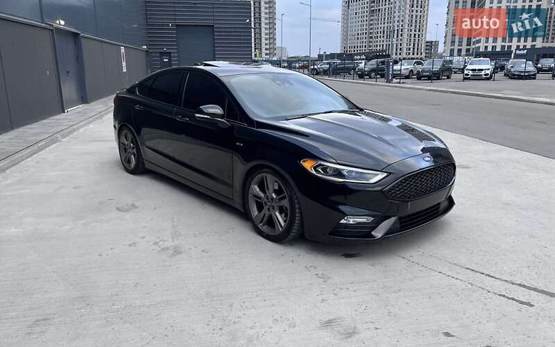 Фото Ford Fusion з оголошення AUTO.RIA